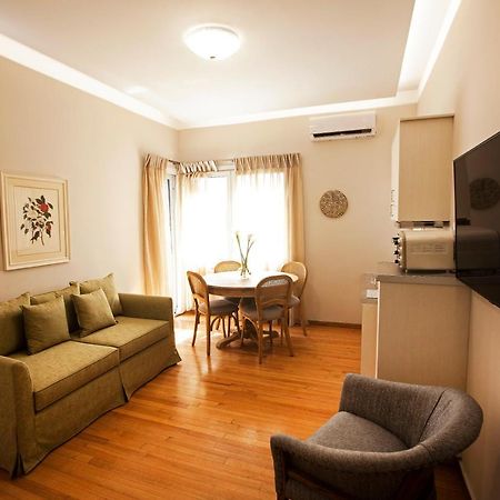 Bentzi Boutique Apartment 4 Athene Buitenkant foto