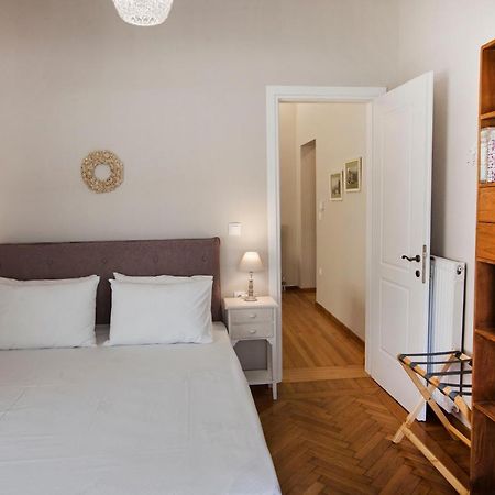 Bentzi Boutique Apartment 4 Athene Buitenkant foto