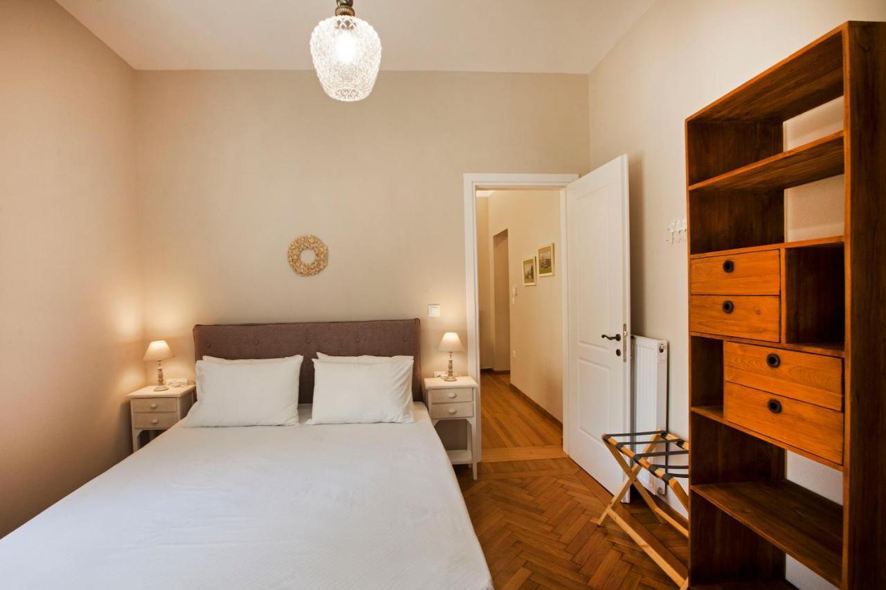 Bentzi Boutique Apartment 4 Athene Buitenkant foto