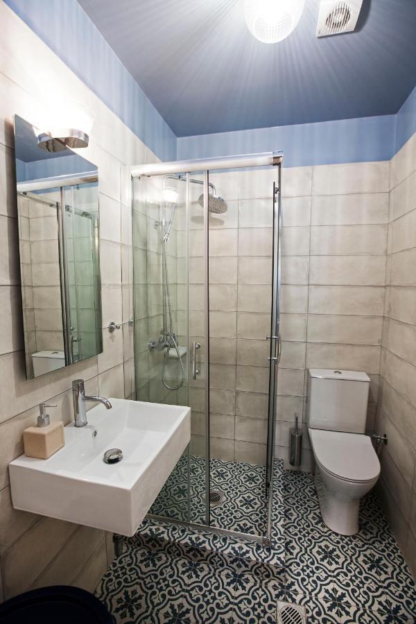Bentzi Boutique Apartment 4 Athene Buitenkant foto
